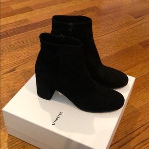 Vince Blakey booties suede